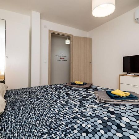 Casa Bell - Appartamento Con Parcheggio Privato E Bike Room Finale Ligure Eksteriør bilde