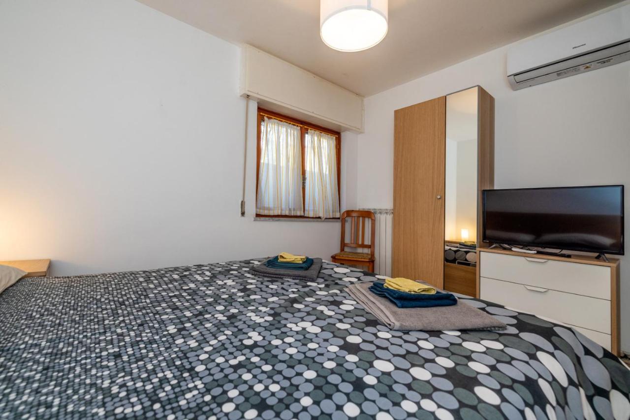 Casa Bell - Appartamento Con Parcheggio Privato E Bike Room Finale Ligure Eksteriør bilde
