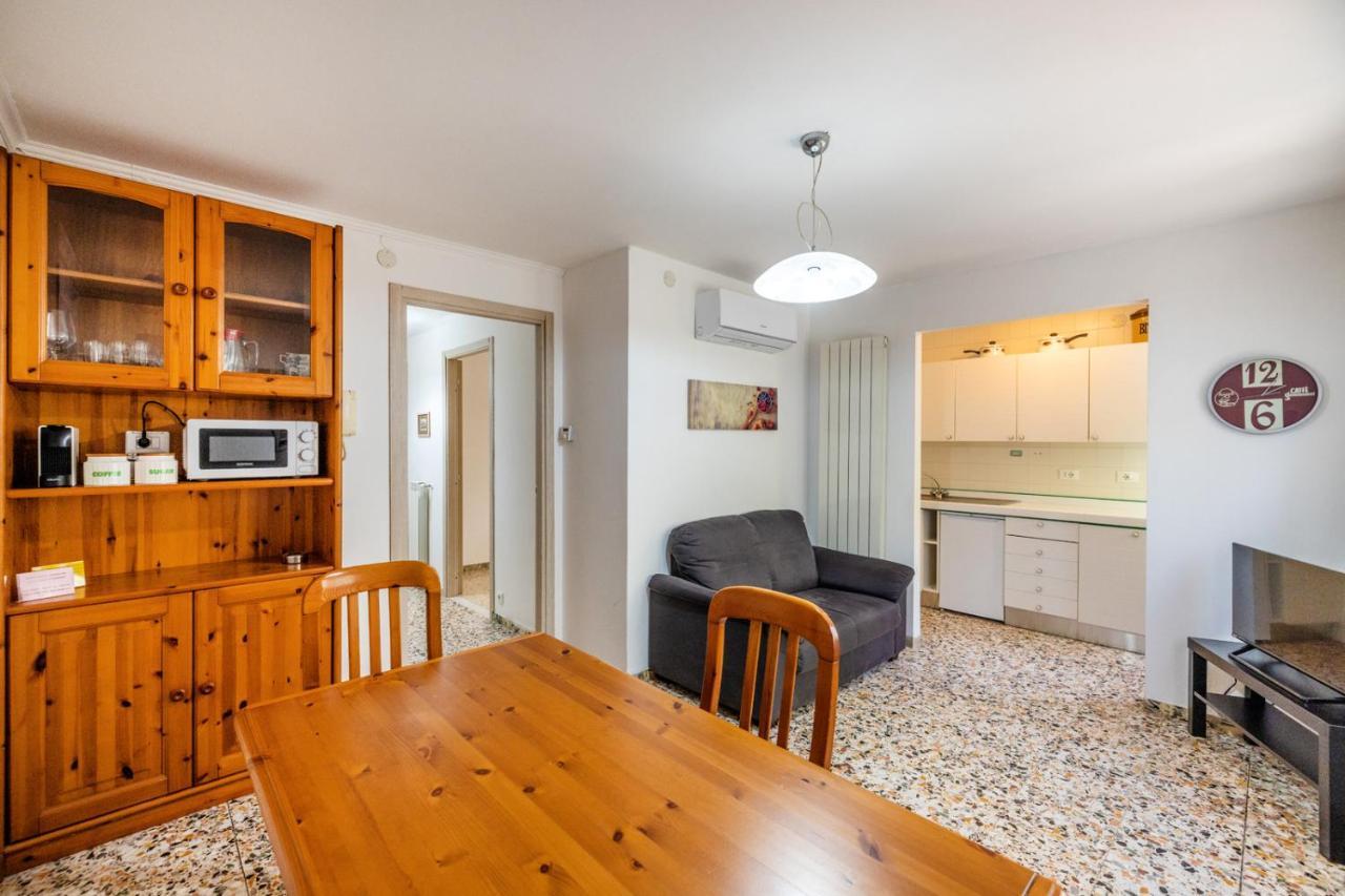Casa Bell - Appartamento Con Parcheggio Privato E Bike Room Finale Ligure Eksteriør bilde