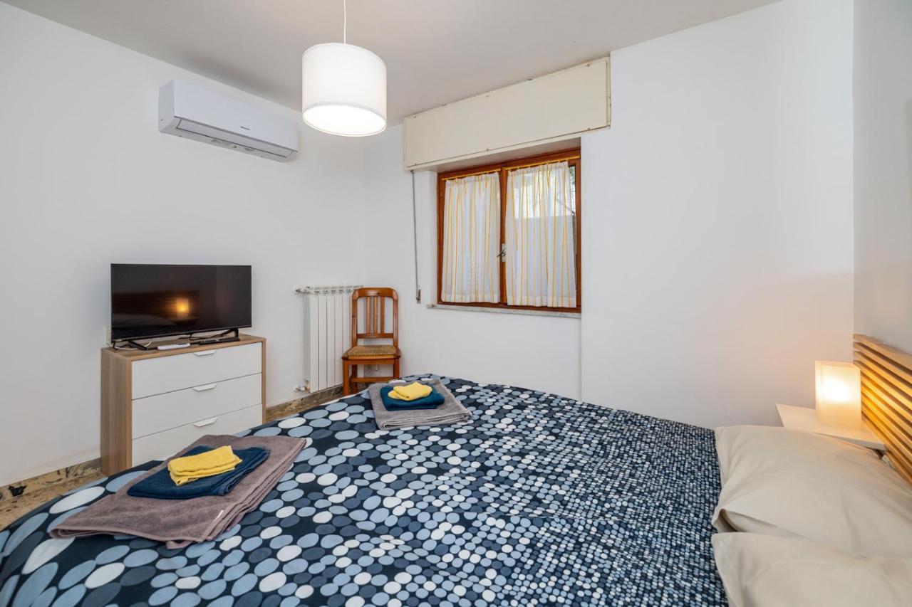 Casa Bell - Appartamento Con Parcheggio Privato E Bike Room Finale Ligure Eksteriør bilde